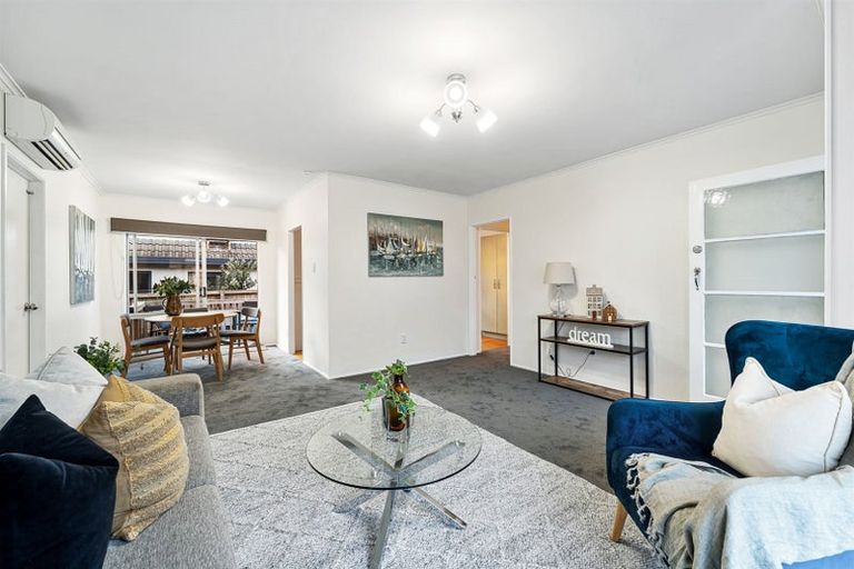 Photo of property in 2/156 Nile Road, Milford, Auckland, 0620