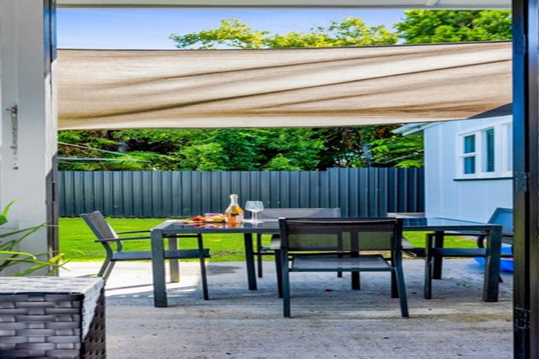 Photo of property in 59 Camberwell Road, Hawera, 4610