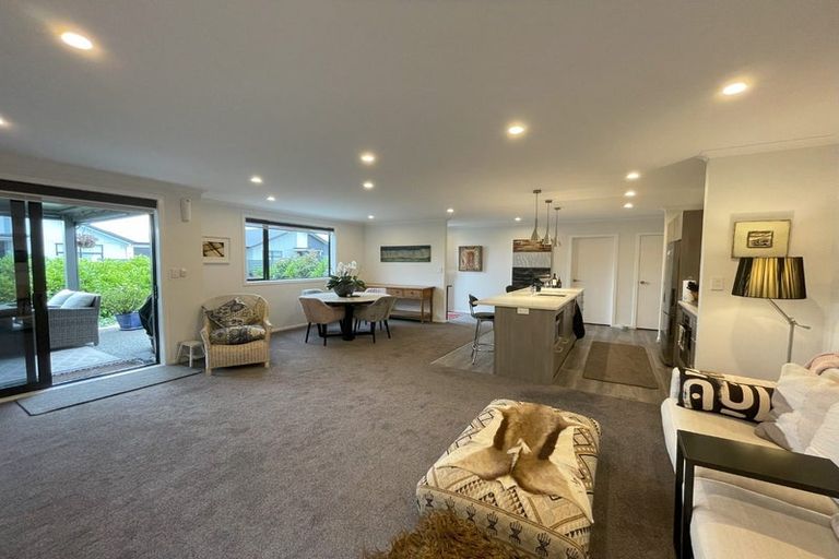 Photo of property in 7 Magdalinos Way, Havelock North, 4130