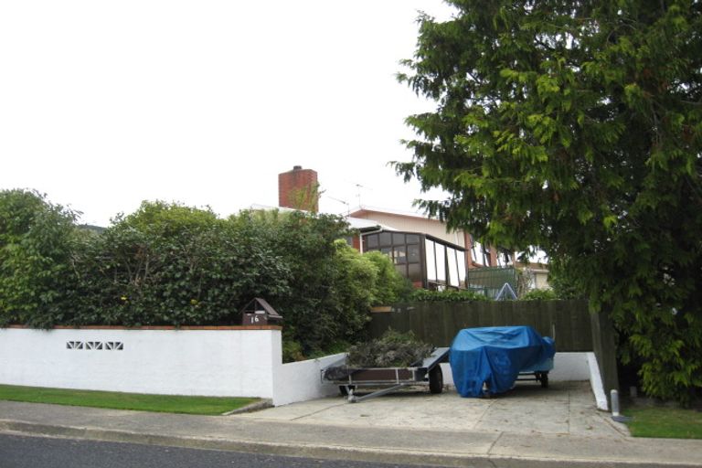 Photo of property in 16 Kinmont Crescent, Kinmont Park, Mosgiel, 9024