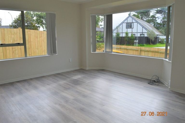 Photo of property in 2/72 Stonex Road, Papatoetoe, Auckland, 2025