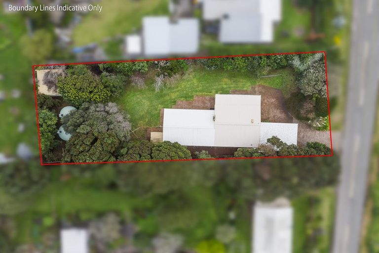 Photo of property in 325 Te Horo Beach Road, Te Horo Beach, Otaki, 5581