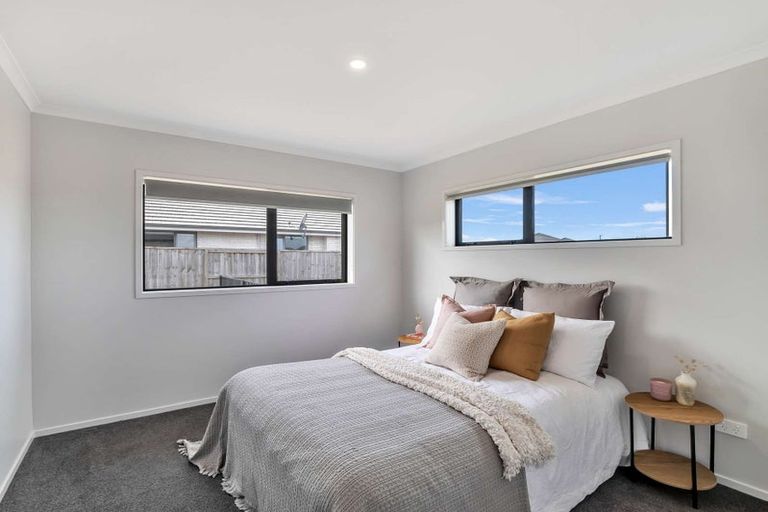 Photo of property in 13 Olney Court, One Tree Point, 0118