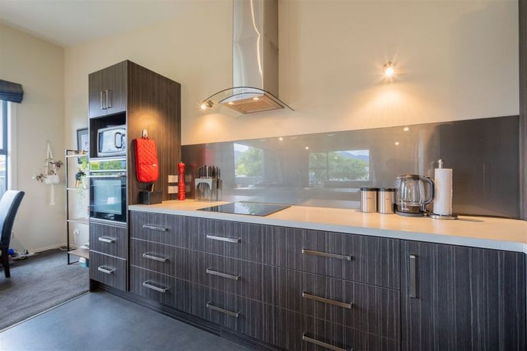 Photo of property in 21 Pop Andrew Drive, Te Anau, 9600