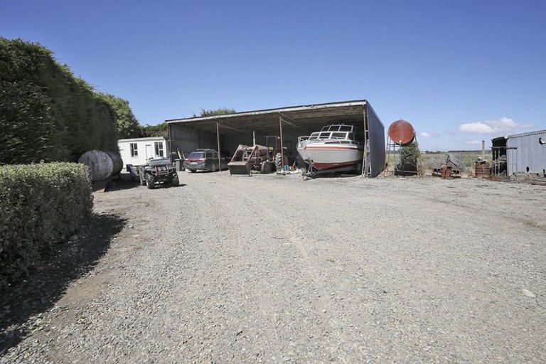 Photo of property in 85 Young Road, Branxholme, Invercargill, 9874
