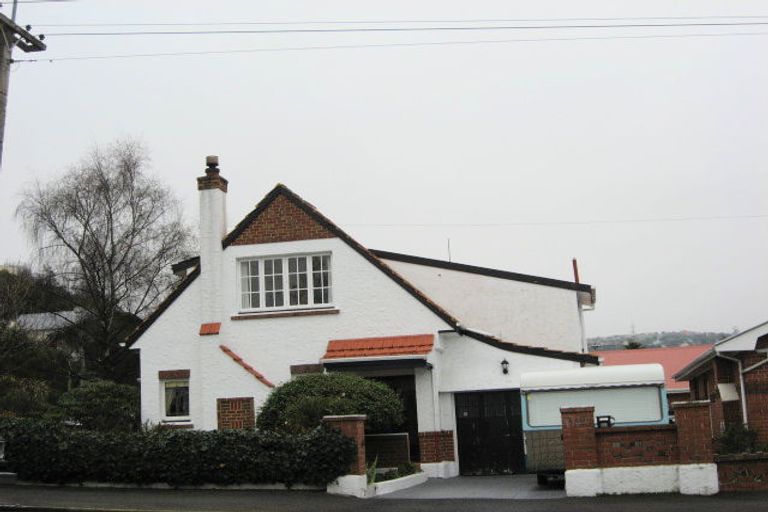 Photo of property in 282 Macandrew Road, Forbury, Dunedin, 9012