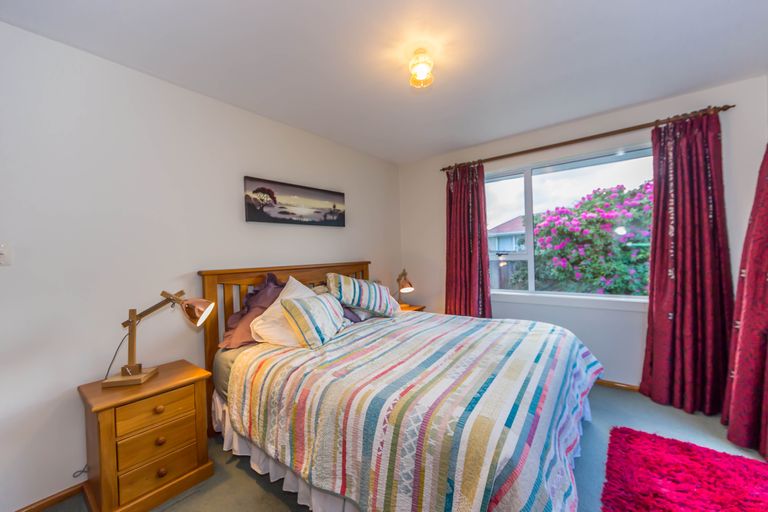 Photo of property in 25 Dunster Street, Burnside, Christchurch, 8053