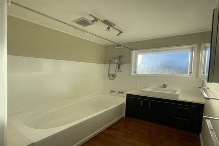 Photo of property in 28 Lisa Crescent, Mangakakahi, Rotorua, 3015