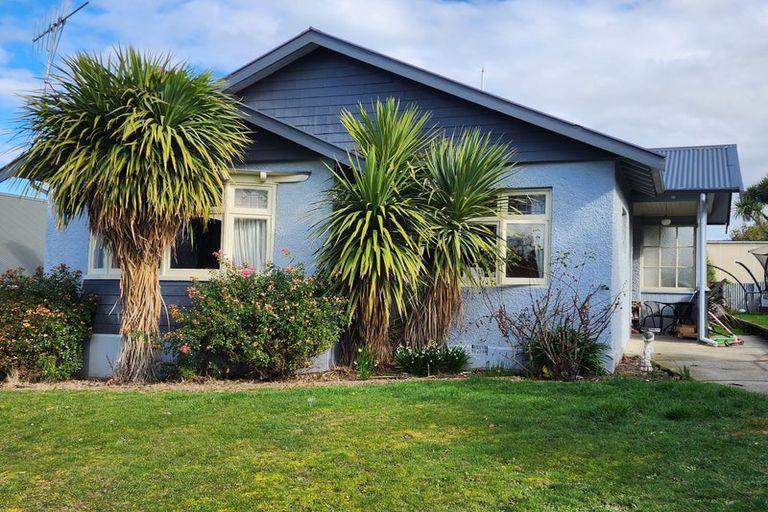 Photo of property in 74 Avenue Road, West End, Timaru, 7910