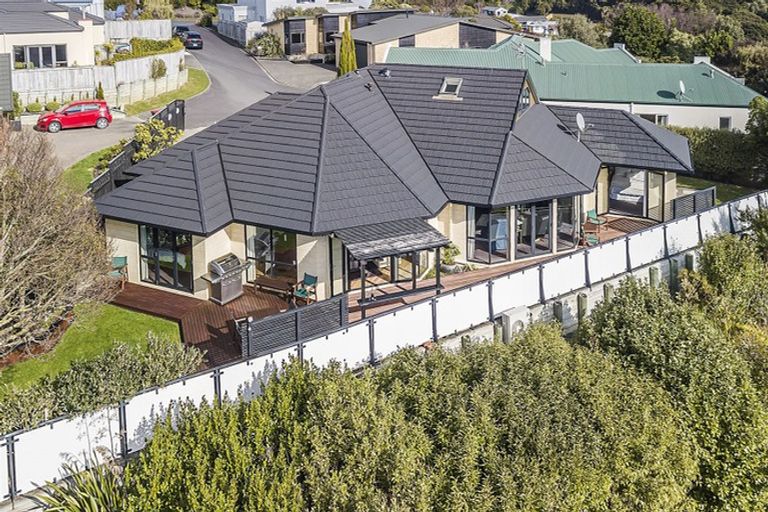 Photo of property in 10 Astronomer Place, Whitby, Porirua, 5024