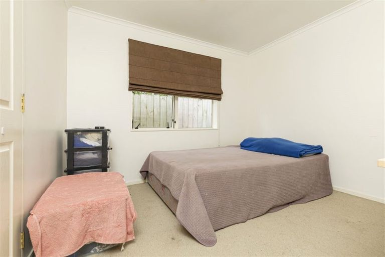 Photo of property in 79a Sturges Road, Henderson, Auckland, 0612