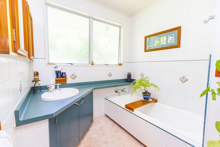 Photo of property in 10 Davidson Crescent, Pahiatua, 4910