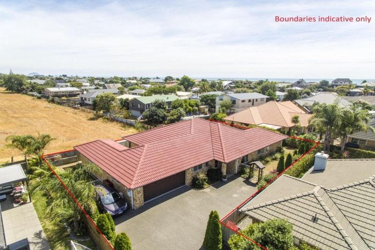 Photo of property in 6 Saratoga Court, Papamoa Beach, Papamoa, 3118