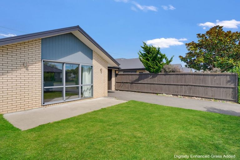 Photo of property in 17 Charente Way, Yaldhurst, Christchurch, 8042
