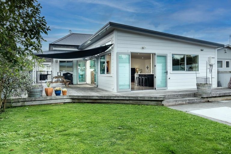 Photo of property in 17 Mcgrath Street, Napier South, Napier, 4110