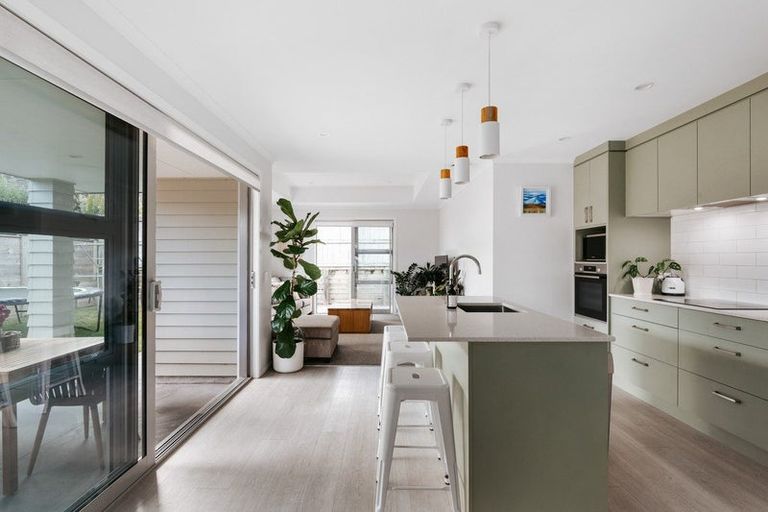 Photo of property in 13b Augusta Rise, Omokoroa, 3114