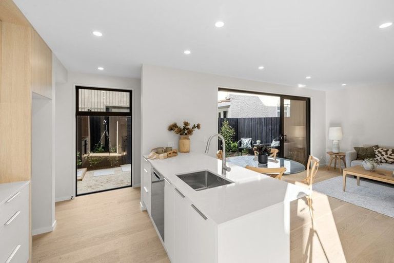 Photo of property in 5/9 Innes Road, St Albans, Christchurch, 8052