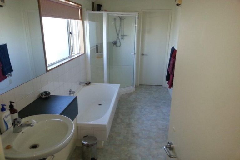 Photo of property in 1a Bradshaw Terrace, Riccarton, Christchurch, 8011