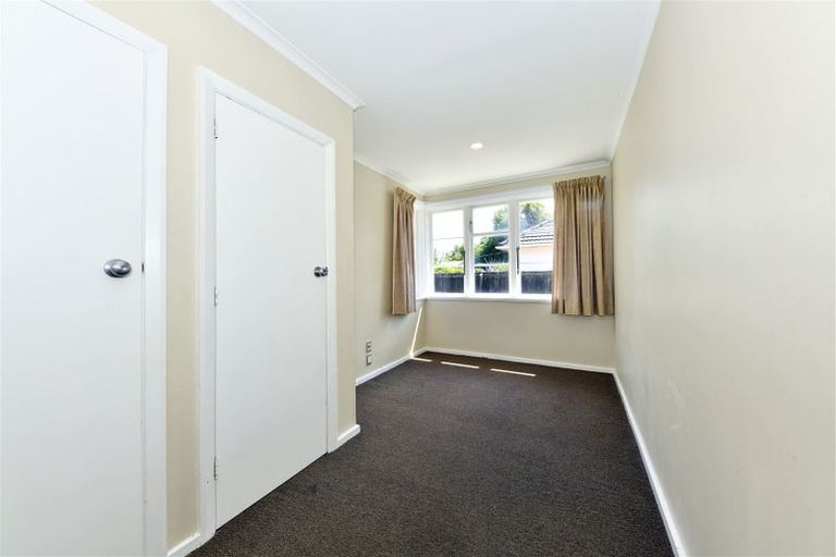 Photo of property in 12 Boyne Avenue, Northcote, Christchurch, 8052