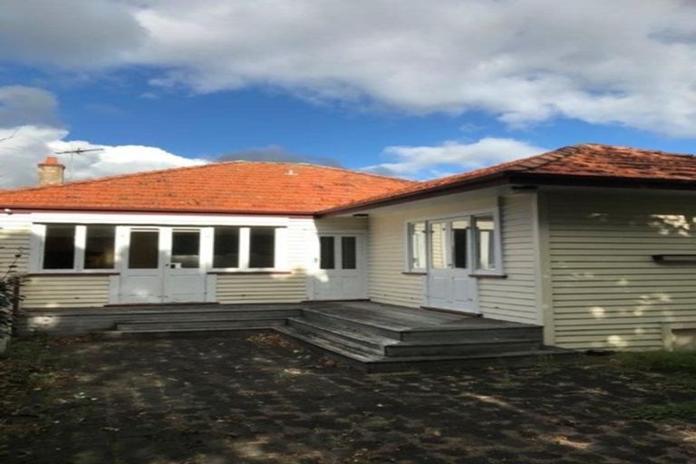 Photo of property in 32 Linwood Avenue, Mount Albert, Auckland, 1025