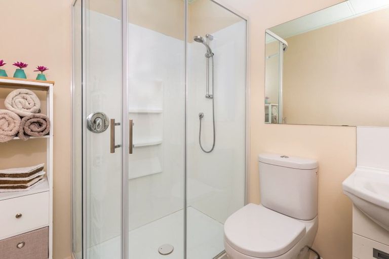 Photo of property in 8 Green Place, Richmond Heights, Taupo, 3330