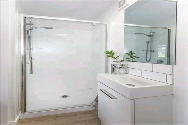 Photo of property in 11b Caroline Street, Mount Victoria, Wellington, 6011