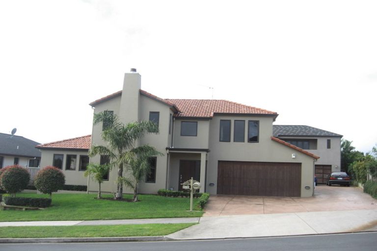 Photo of property in 79a Mt Lebanon Crescent, The Gardens, Auckland, 2105