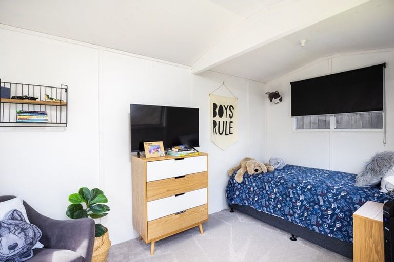 Photo of property in 3 Roto Street, Westown, New Plymouth, 4310