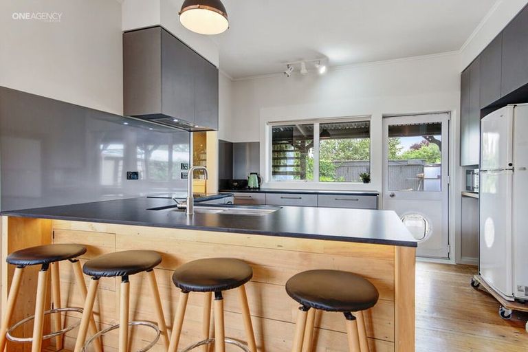 Photo of property in 14 Sewell Street, Linwood, Christchurch, 8062