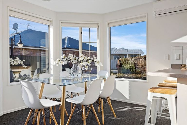 Photo of property in 14 Ashmore Lane, Strowan, Christchurch, 8052