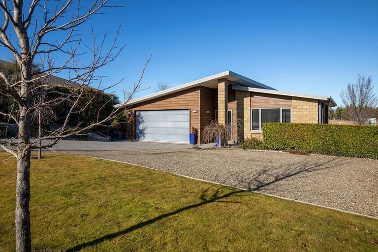 Photo of property in 19 Chandler Crescent, Clyde, 9330