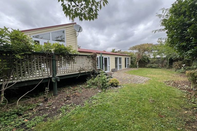 Photo of property in 2/11a Leinster Road, Merivale, Christchurch, 8014