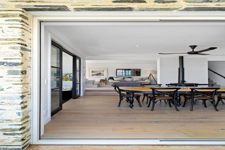 Photo of property in 11 Barclay Place, Wanaka, 9305