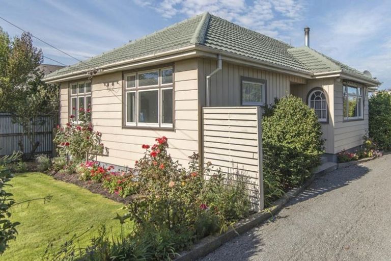 Photo of property in 122 Hoon Hay Road, Hoon Hay, Christchurch, 8025
