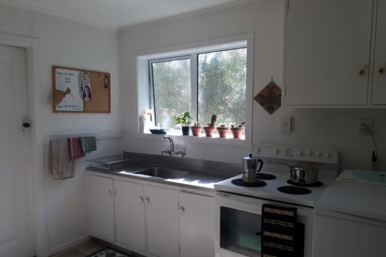 Photo of property in 51 Pembroke Road, Northland, Wellington, 6012