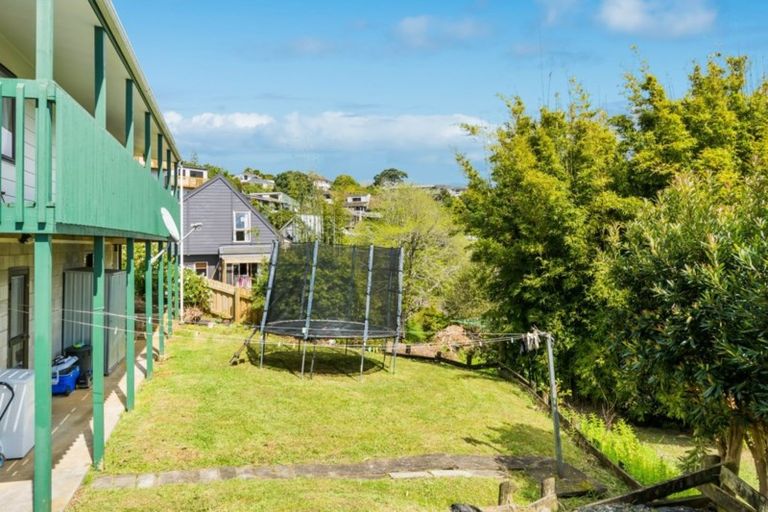 Photo of property in 2/2 Danbury Drive, Torbay, Auckland, 0630