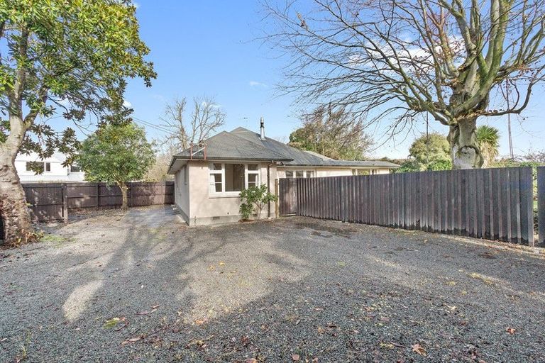 Photo of property in 33a Garreg Road, Fendalton, Christchurch, 8052