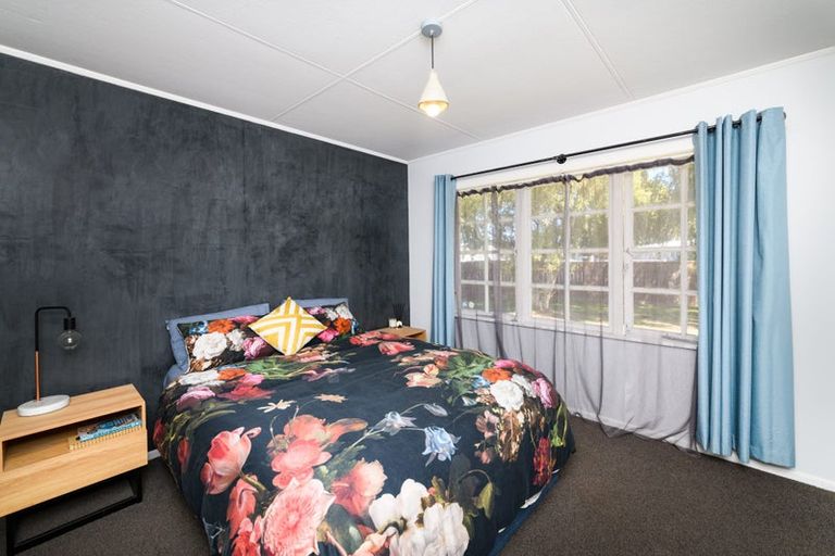Photo of property in 12 Saturn Crescent, Milson, Palmerston North, 4414