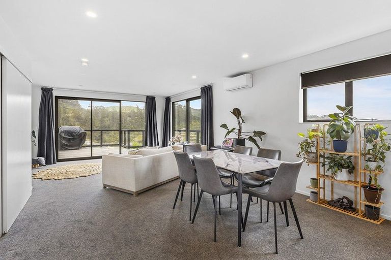 Photo of property in 16 Bee Lane, Whitby, Porirua, 5024