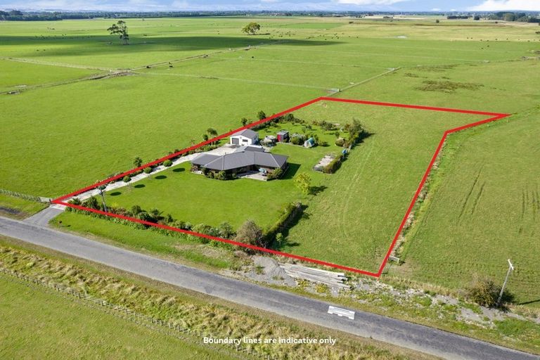 Photo of property in 40 Bell Road West, Halcombe, Feilding, 4777