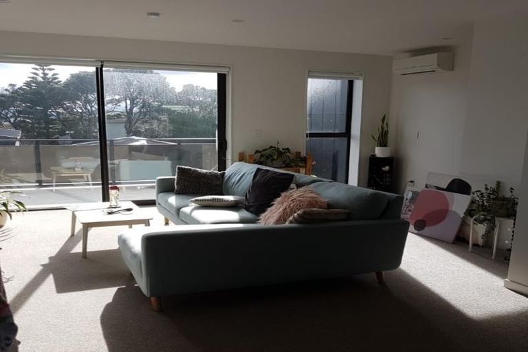 Photo of property in 3/80 Seatoun Heights Road, Seatoun, Wellington, 6022