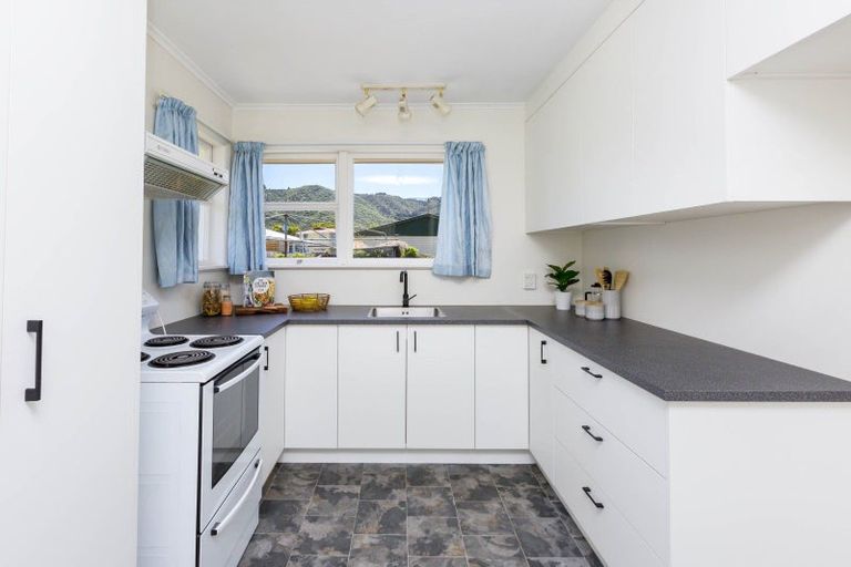 Photo of property in 61 Kashmir Avenue, Clouston Park, Upper Hutt, 5018