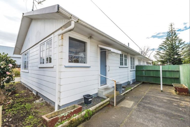 Photo of property in 35b Gonville Avenue, Gonville, Wanganui, 4501