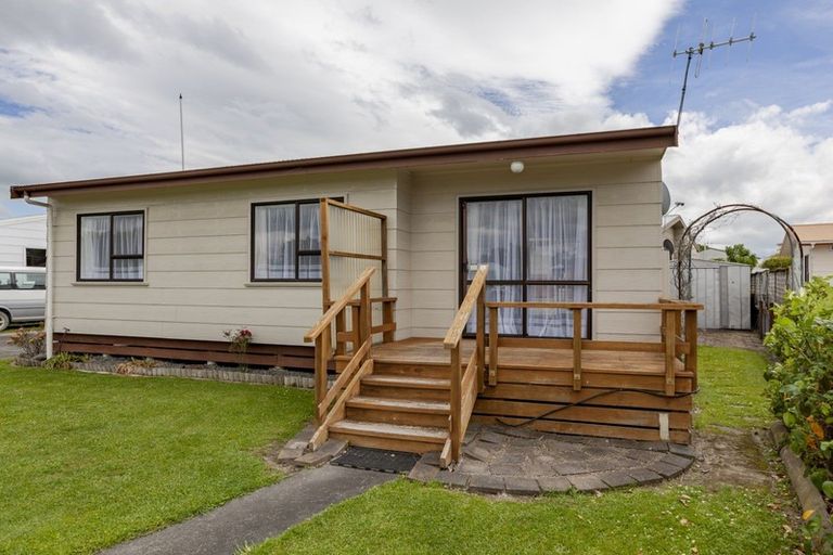 Photo of property in 6 Blundell Avenue, Waipukurau, 4200