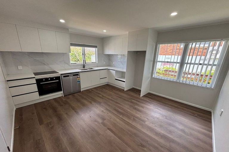 Photo of property in 67 Rogers Road, Manurewa, Auckland, 2102