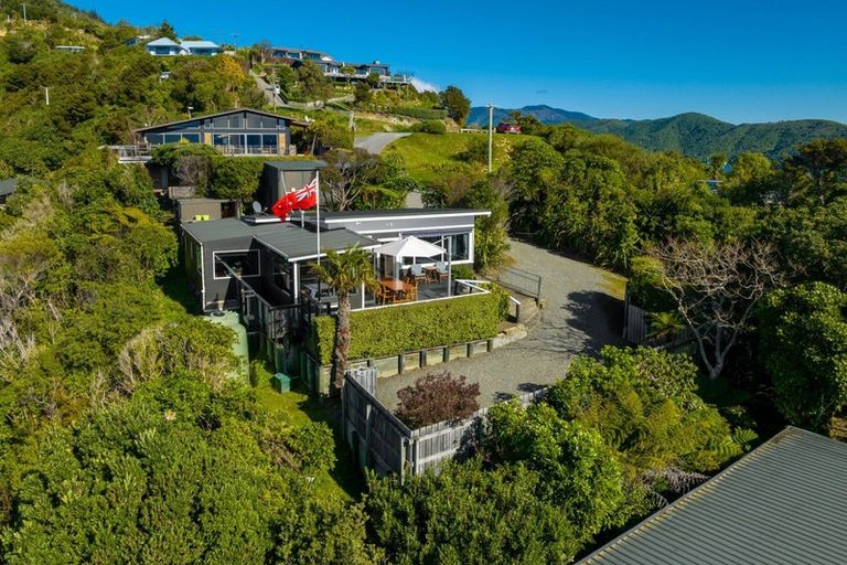 Photo of property in 313 Port Underwood Road, Whatamango Bay, Picton, 7281