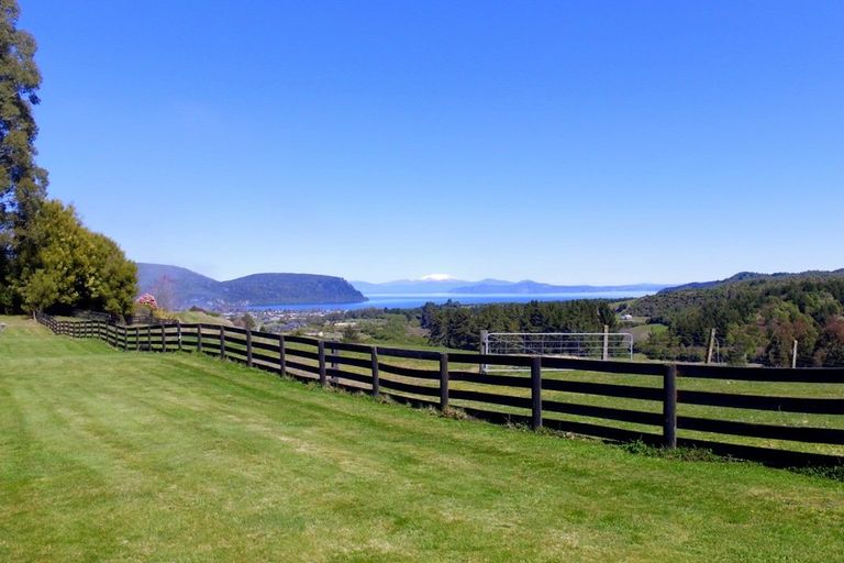 Photo of property in 7/864 Whangamata Road, Kinloch, Taupo, 3377