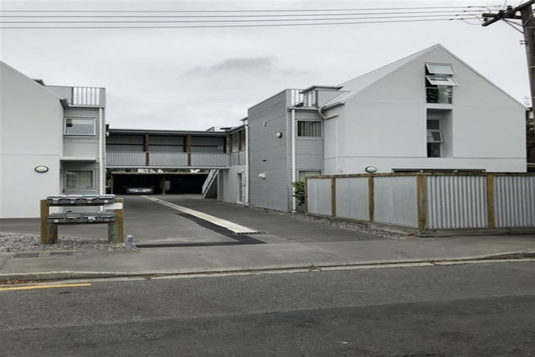 Photo of property in 2/35 Ely Street, Christchurch Central, Christchurch, 8013