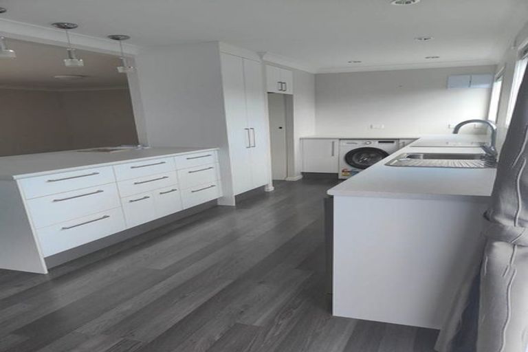 Photo of property in 2/15 Donald Street, Regent, Whangarei, 0112