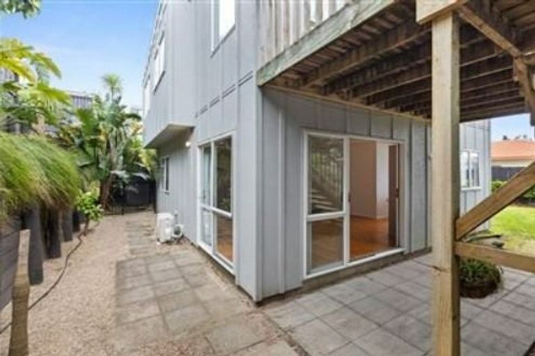 Photo of property in 290b Oceanbeach Road, Mount Maunganui, 3116